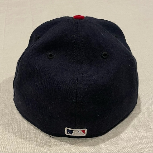 MLB Boston Red Socks SnapBack Cap - Picture 2 of 4
